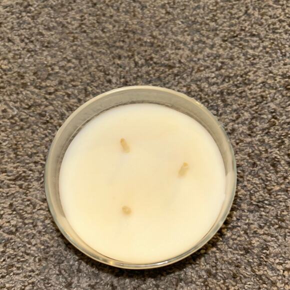 Bath & Body Works Candied Maple Bacon COLOR CHANGING LABEL 3-Wick Candle NWT - Picture 2 of 4
